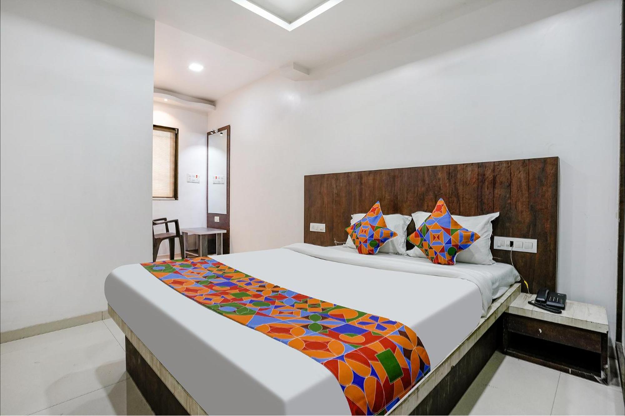 Fabhotel Krishna Inn Kashele Exterior foto